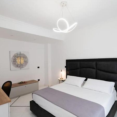 Apartments Hotel Real Suite Napoli Chiaia Mergellina Exterior photo