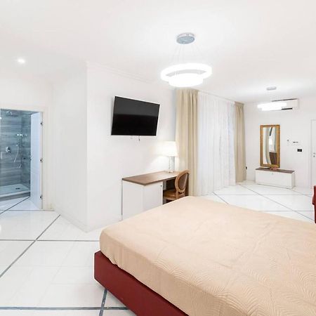 Apartments Hotel Real Suite Napoli Chiaia Mergellina Exterior photo