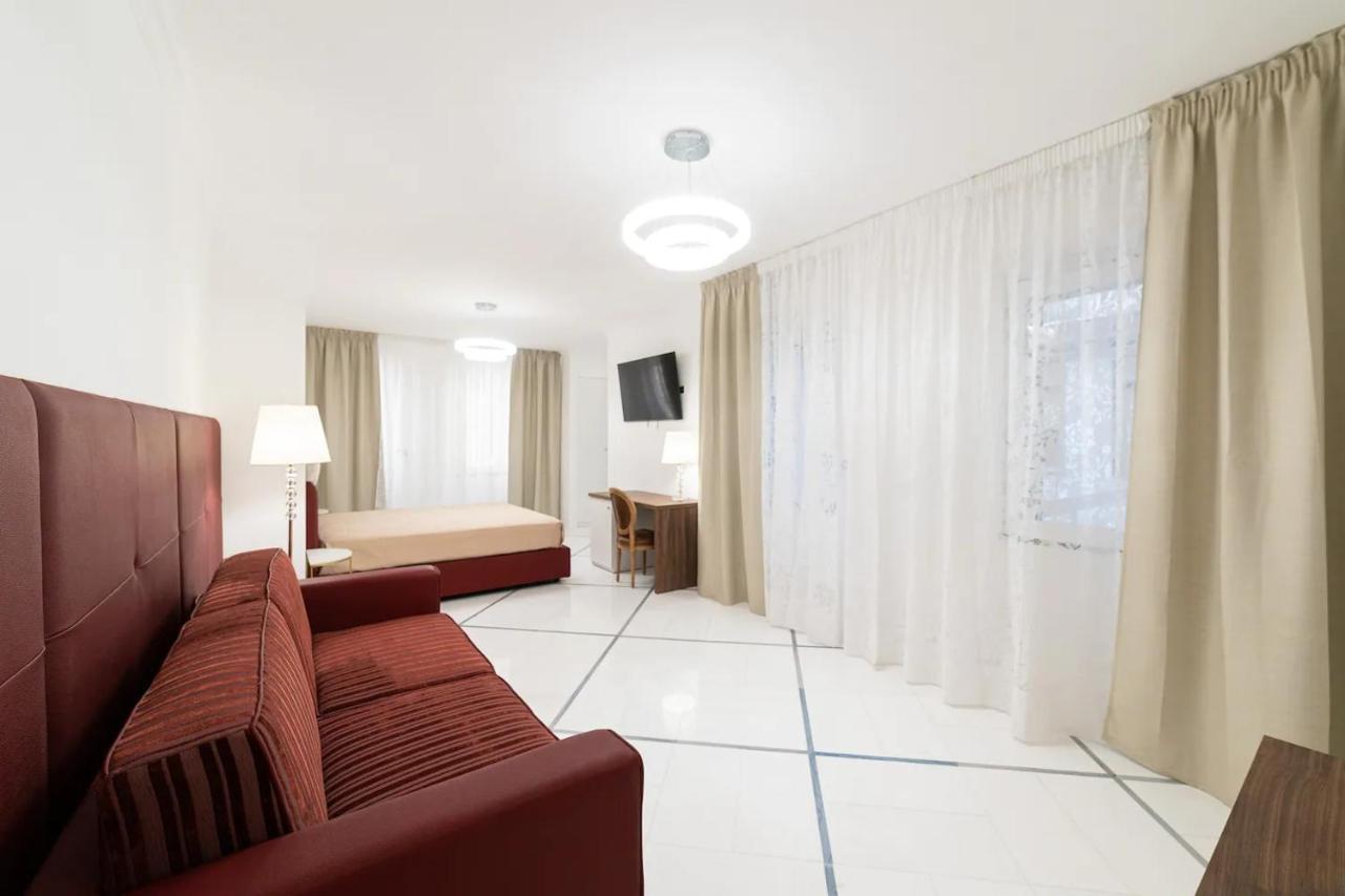 Apartments Hotel Real Suite Napoli Chiaia Mergellina Exterior photo