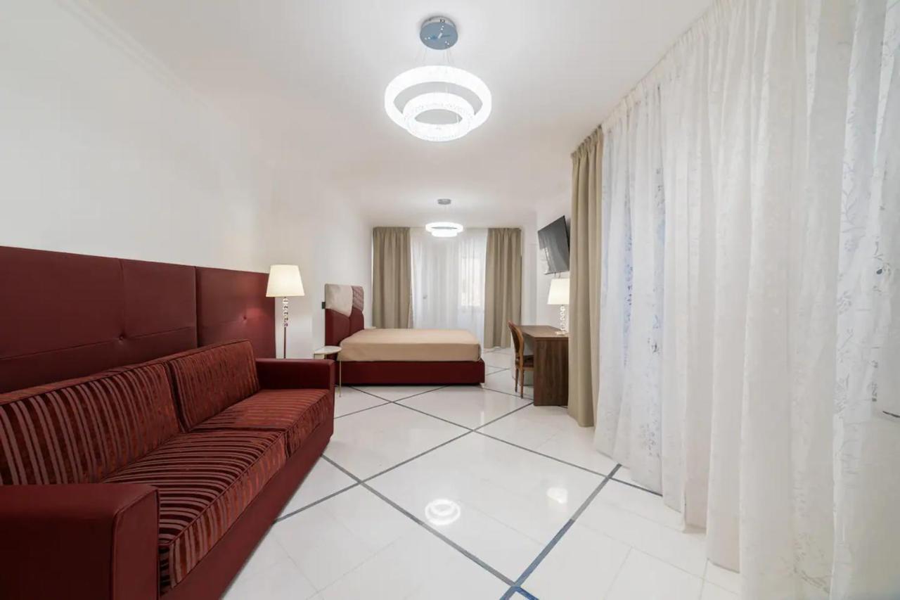 Apartments Hotel Real Suite Napoli Chiaia Mergellina Exterior photo